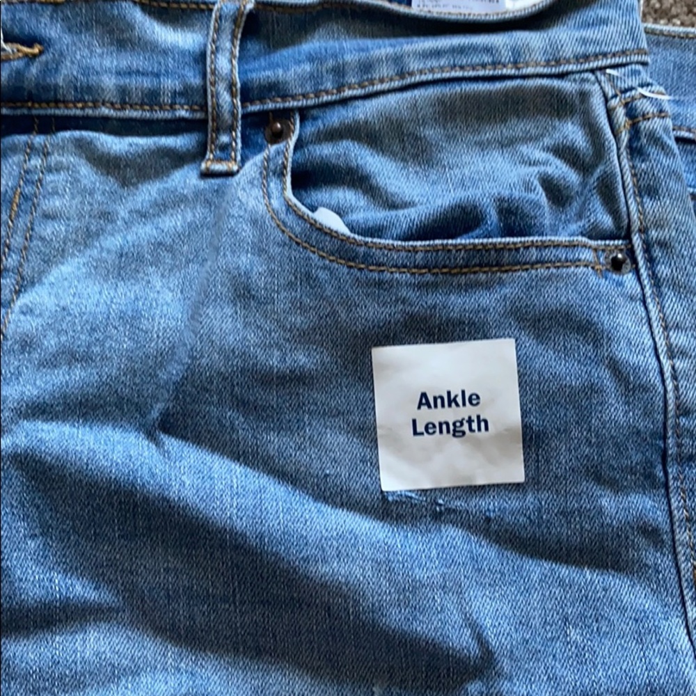Jeans - Picture 3 of 4